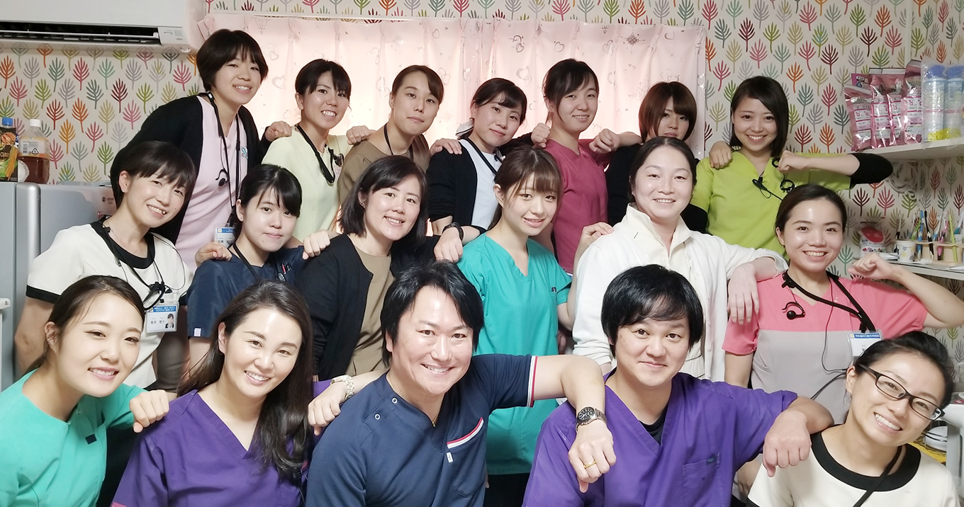 スタッフ集合写真